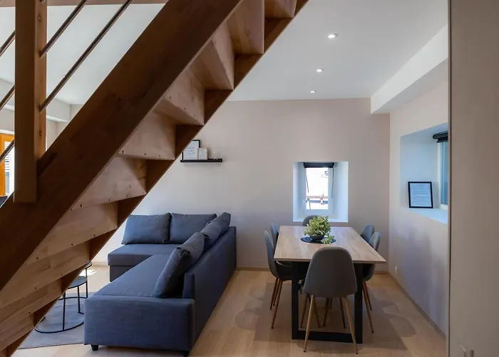 Joli T3 En Duplex Avec Terrasse #6
